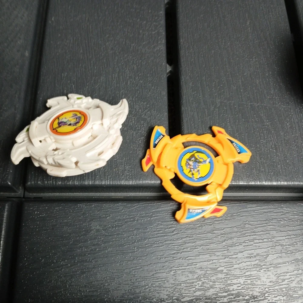 VTG White Dragoon G Tyson RC Grip Beyblade Launcher Takara V Force + Extras - ZC